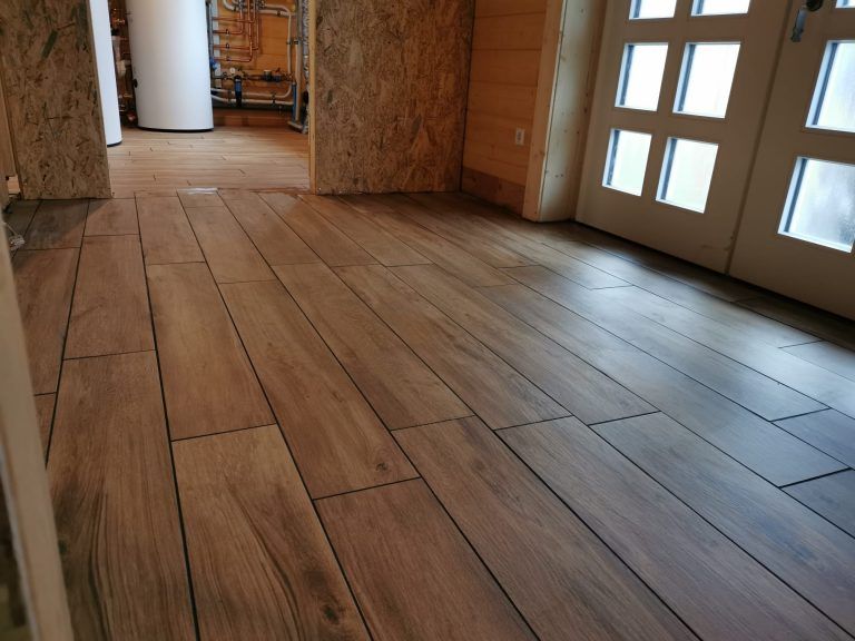 Fliesen in Holzoptik